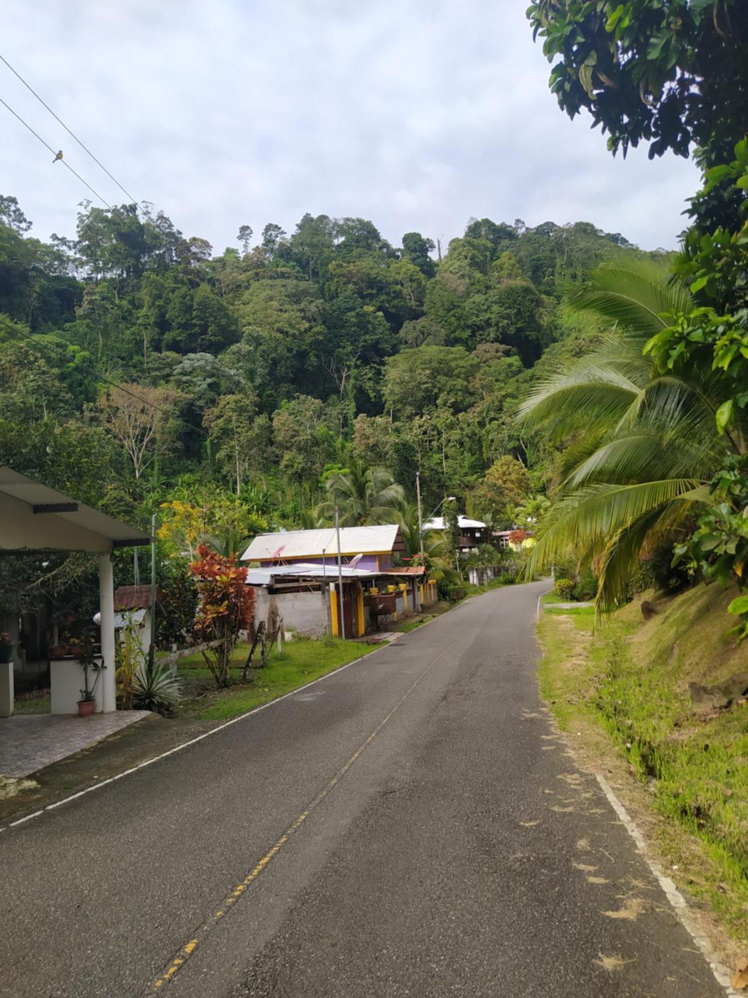 Hostal Ojo De Agua Almirante Luaran gambar