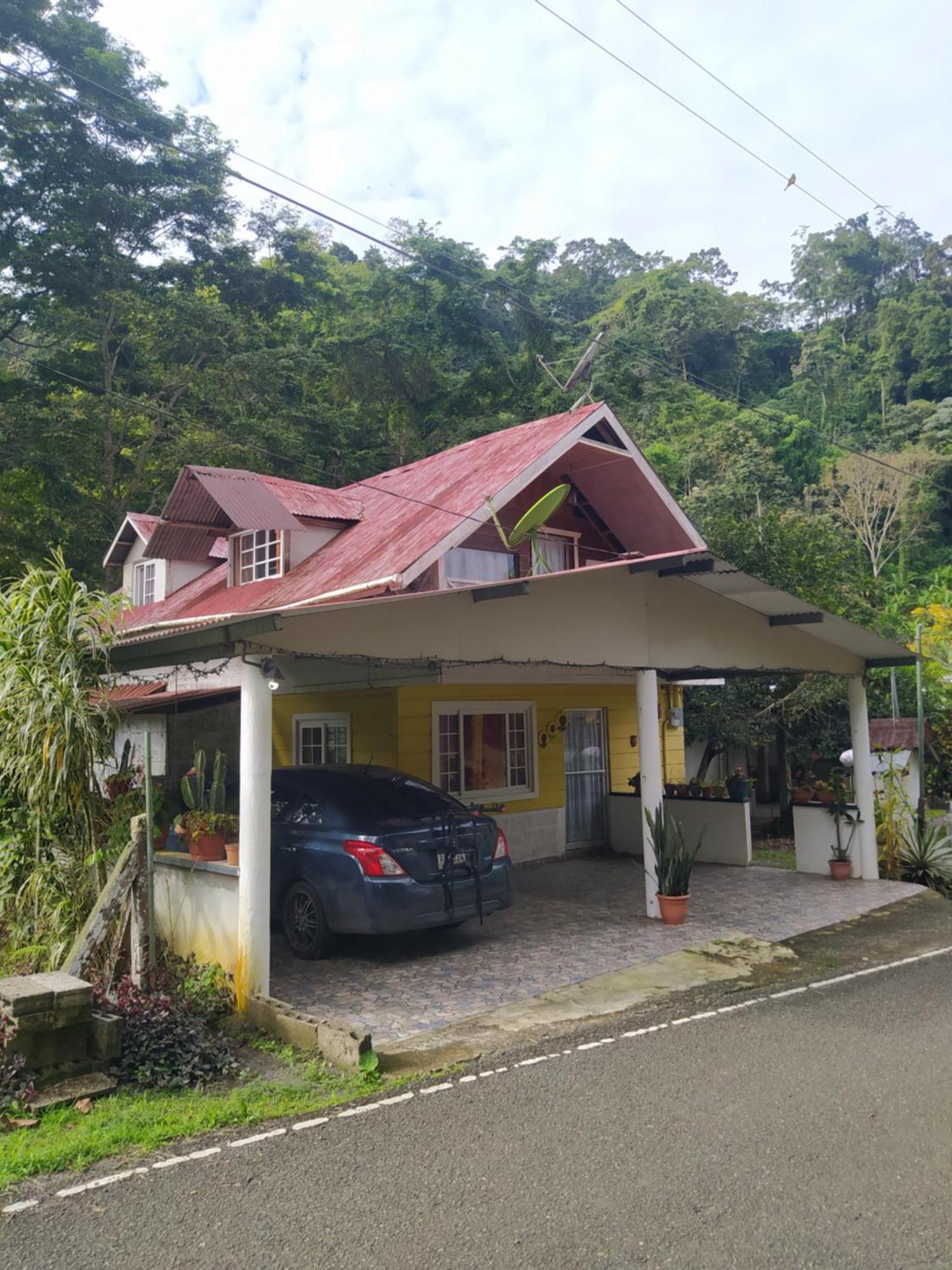 Hostal Ojo De Agua Almirante Luaran gambar